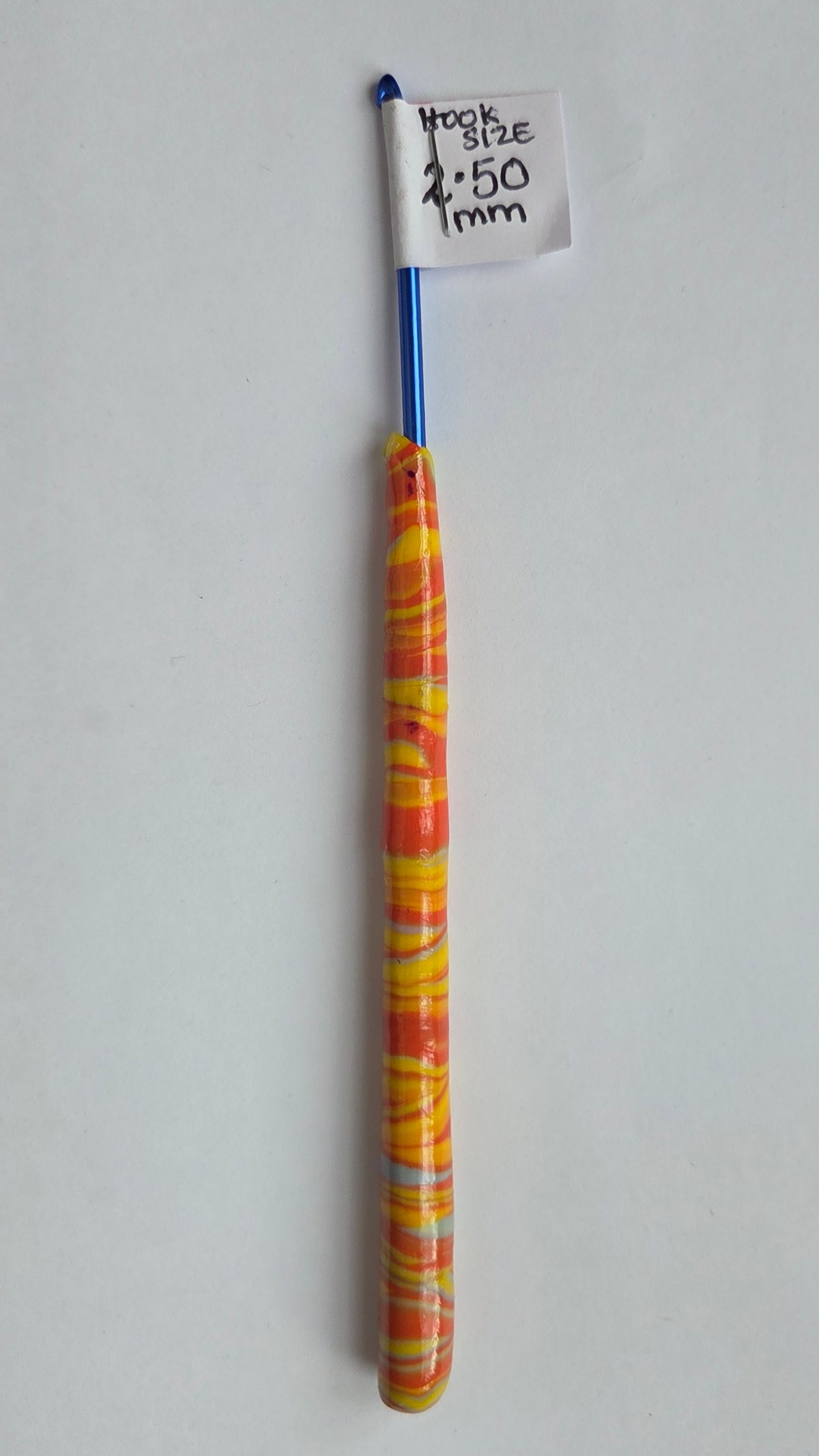 2.5mm Crochet Hook – Ergonomic Metal Hook with Handmade Polymer Clay Handle