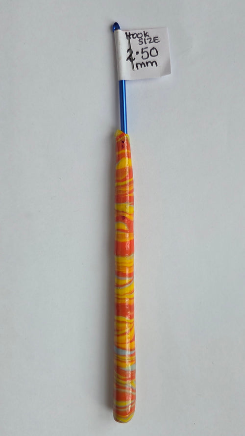 2.5mm Crochet Hook – Ergonomic Metal Hook with Handmade Polymer Clay Handle